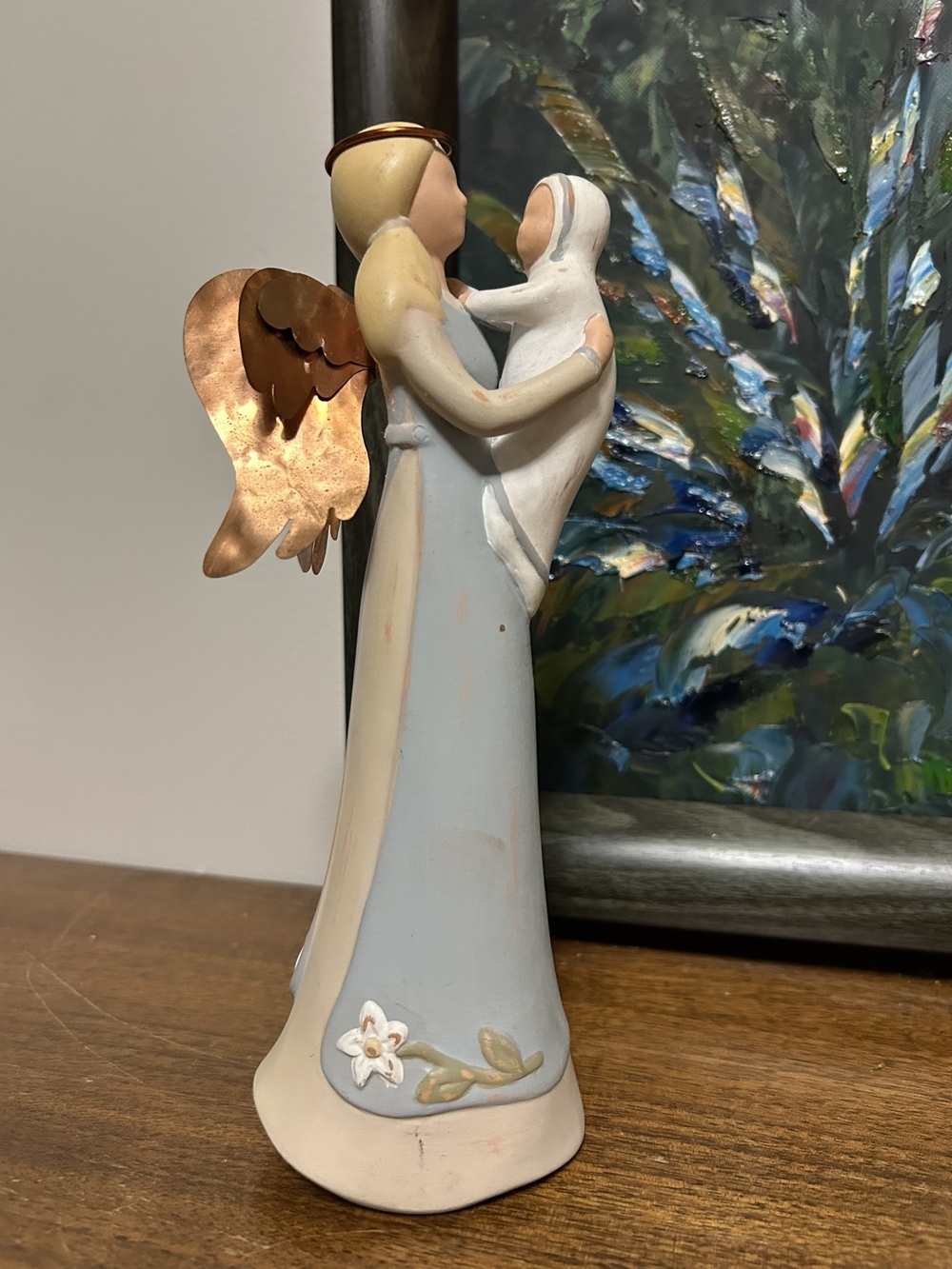 VTG Gentle Souls "Miracles" Angel Holding Baby Figurine 2002 MindSpring #80101